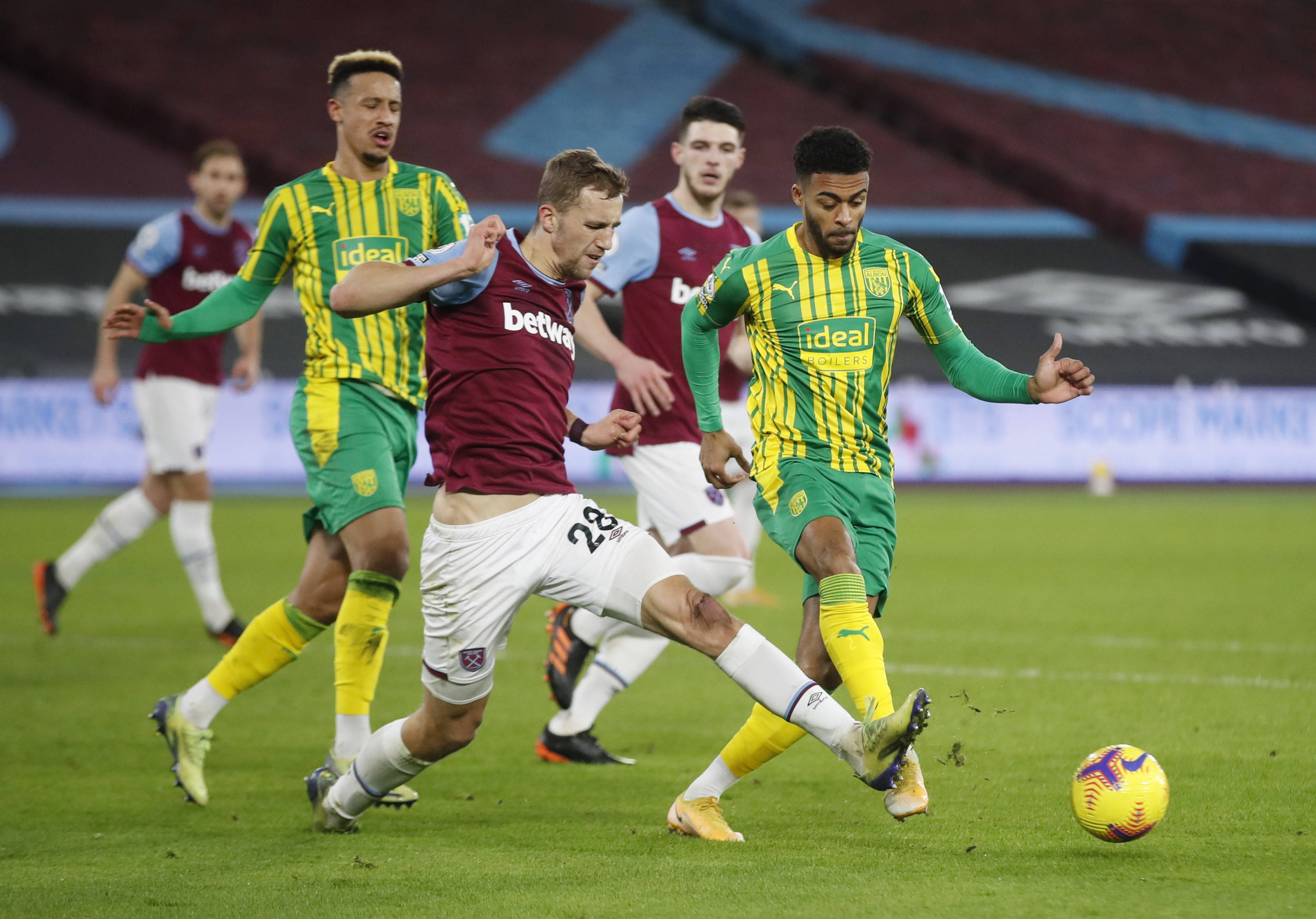 更是一位领 更是一位领